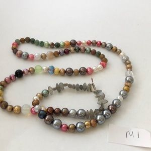 Multicolored pearl & bead necklace (M1)
